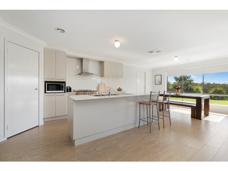 24 Paperbark Drive, Forest Hill NSW 2651