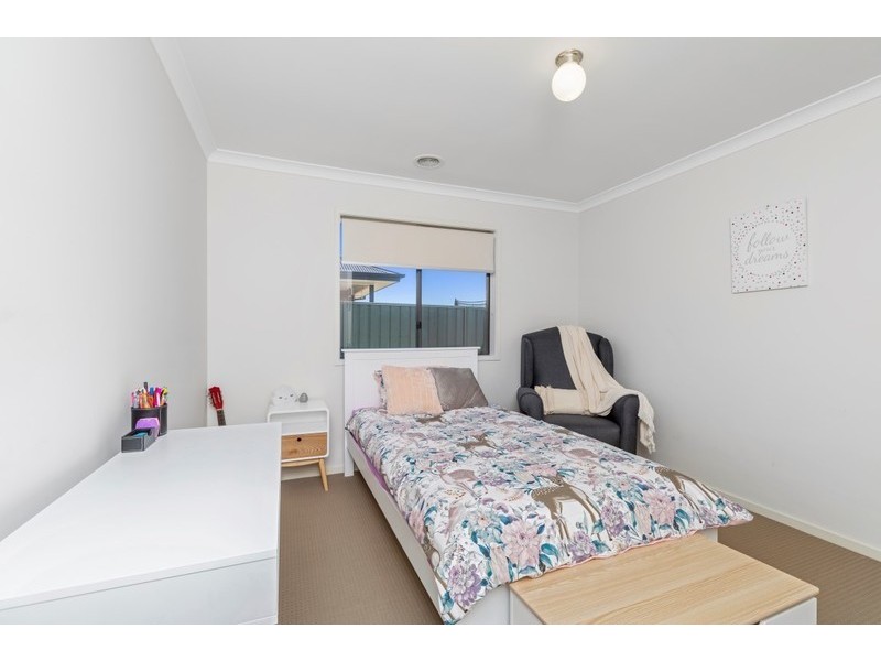 24 Paperbark Drive, Forest Hill NSW 2651