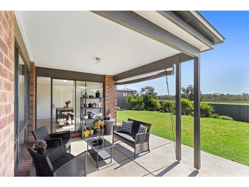 24 Paperbark Drive, Forest Hill NSW 2651