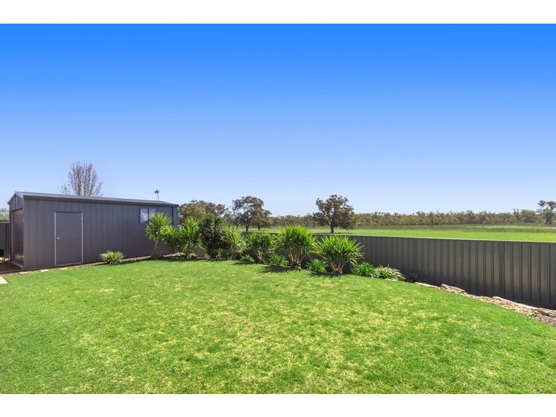 24 Paperbark Drive, Forest Hill NSW 2651