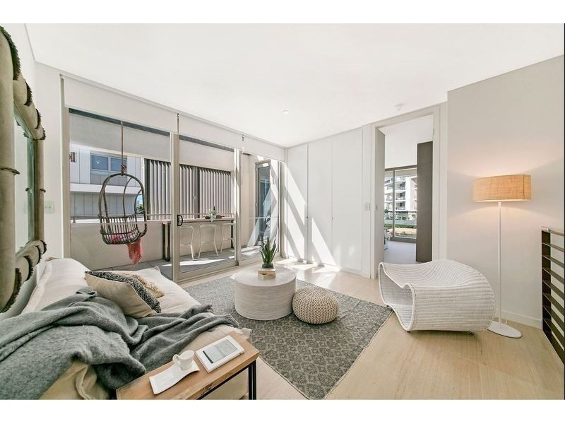 23 Ocean Drive, North Coogee WA 6163