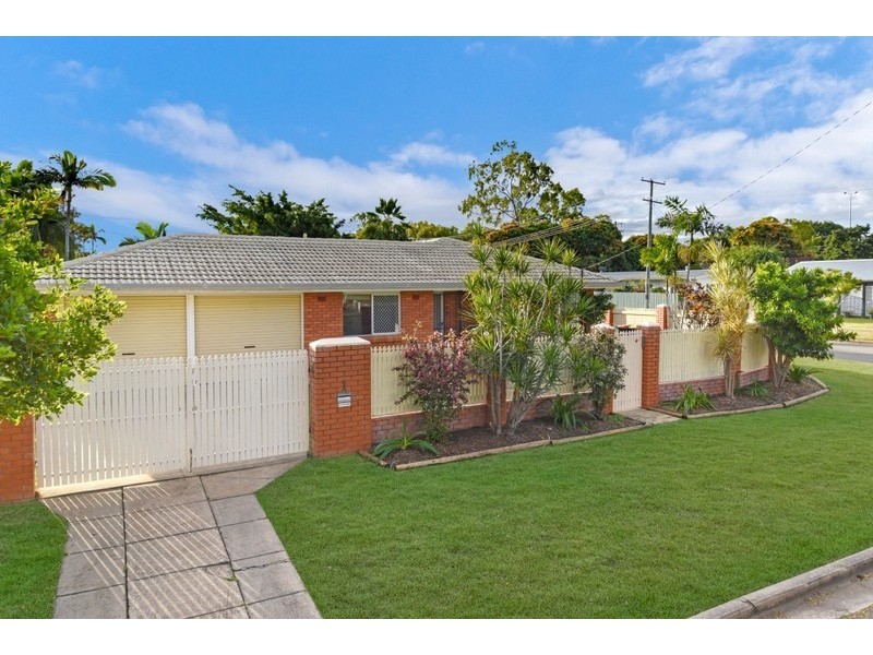 1 Northwest Crescent, Cranbrook QLD 4814