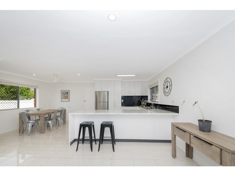 1 Northwest Crescent, Cranbrook QLD 4814