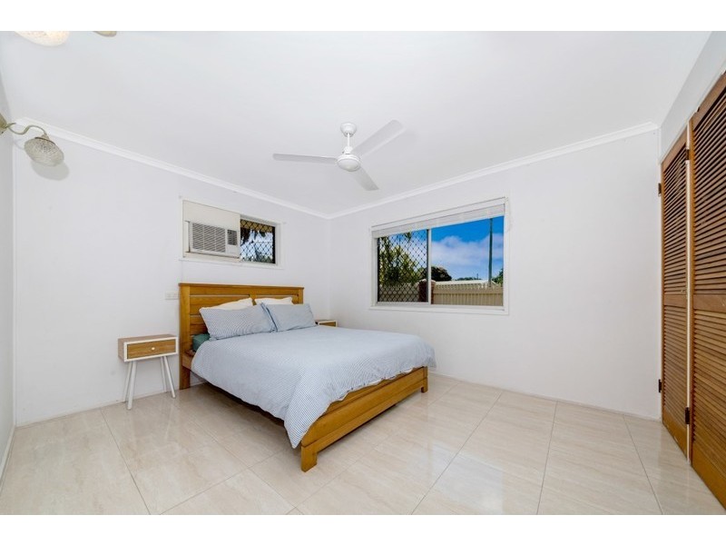 1 Northwest Crescent, Cranbrook QLD 4814