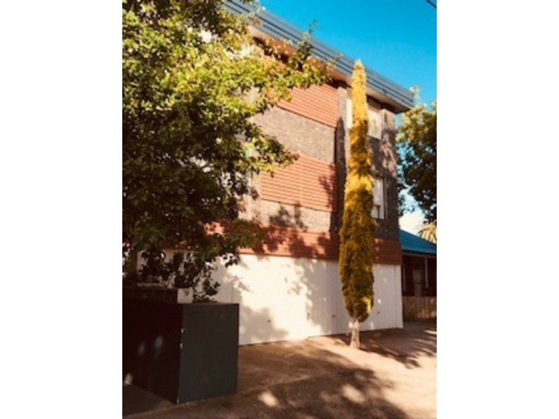 11/9 Wilton Grove, Elwood VIC 3184