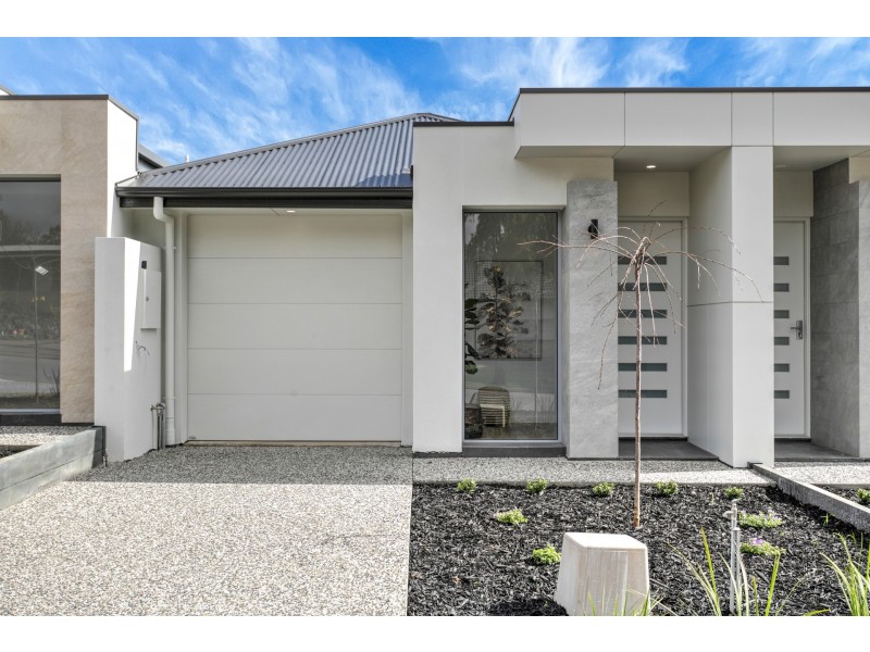 6a Lynore Road, Ridgehaven SA 5097