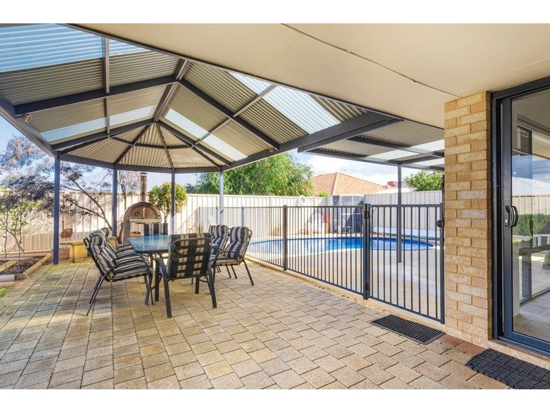 20 Verona Street, Hocking WA 6065