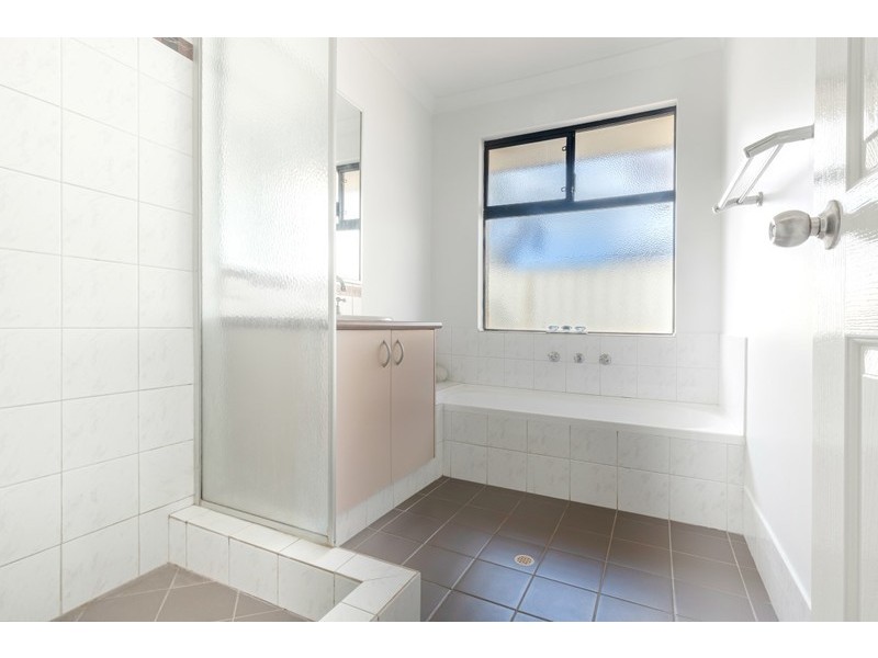 20 Verona Street, Hocking WA 6065