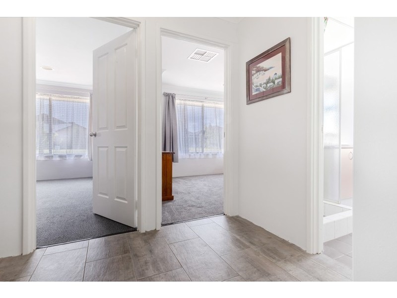 20 Verona Street, Hocking WA 6065