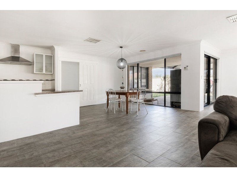 20 Verona Street, Hocking WA 6065