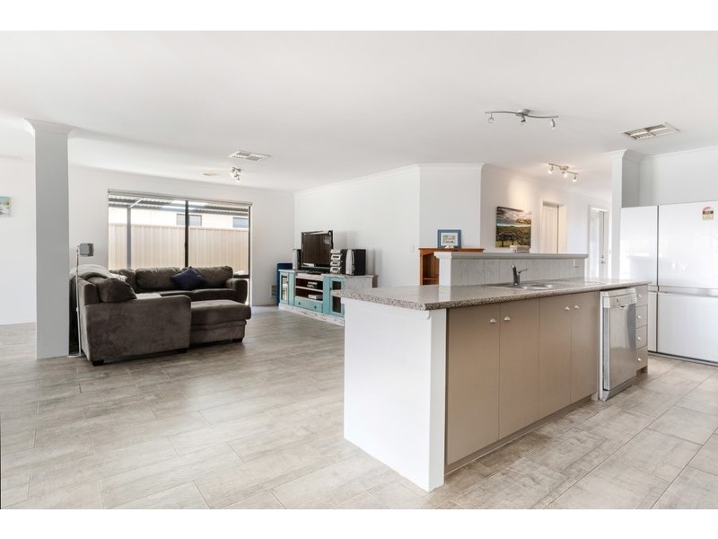 20 Verona Street, Hocking WA 6065