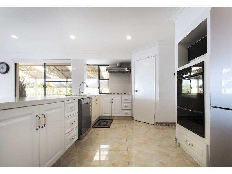 12 Atlantic Boulevard, Canning Vale WA 6155