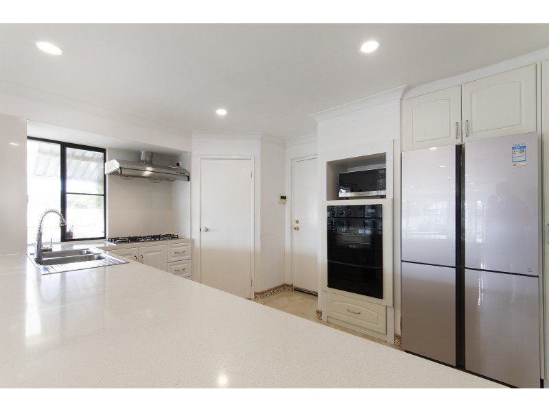 12 Atlantic Boulevard, Canning Vale WA 6155