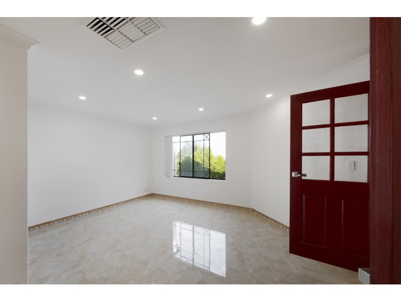 12 Atlantic Boulevard, Canning Vale WA 6155