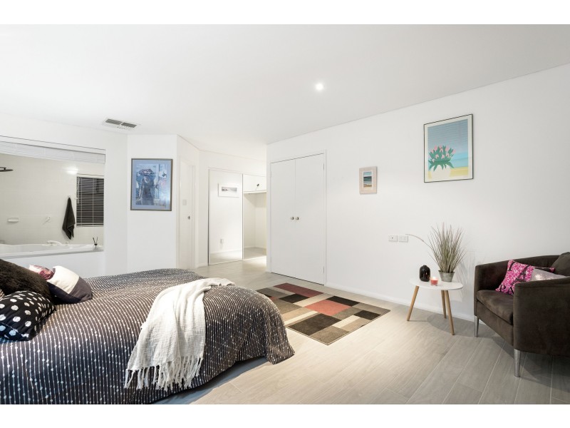 29 Long Beach Promenade, Mindarie WA 6030