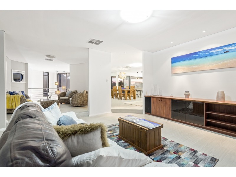 29 Long Beach Promenade, Mindarie WA 6030