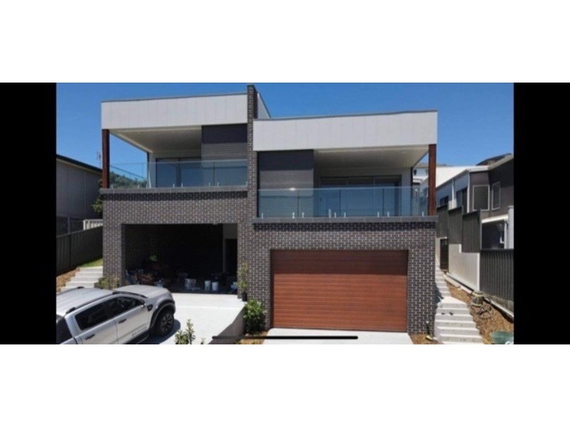 159A SHEARWATER DR, Lake Heights NSW 2502