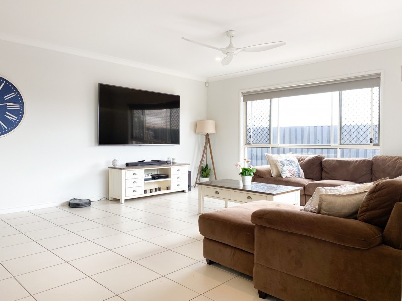 61 Ellenborough Avenue, Ormeau Hills QLD 4208