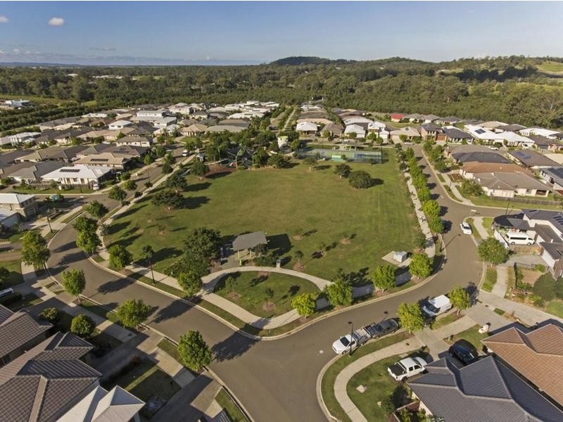 61 Ellenborough Avenue, Ormeau Hills QLD 4208