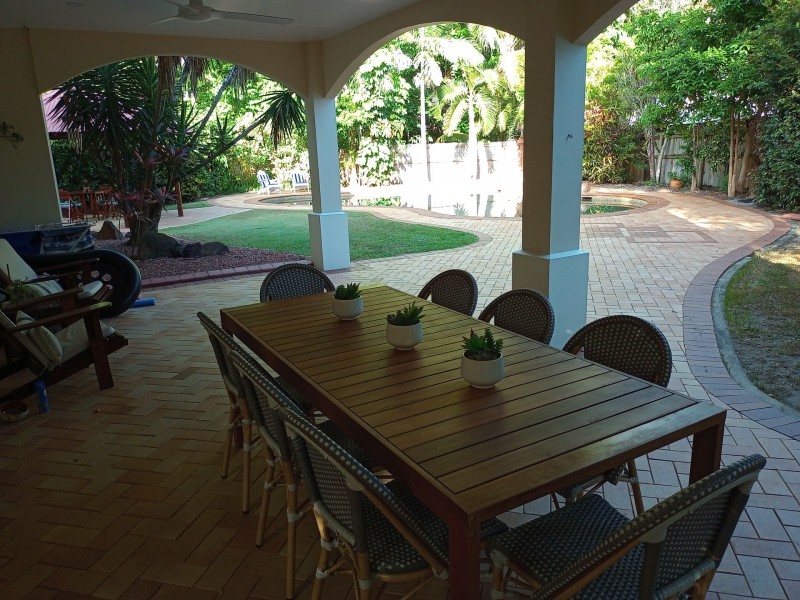 9 Whitehaven Court, Clifton Beach QLD 4879