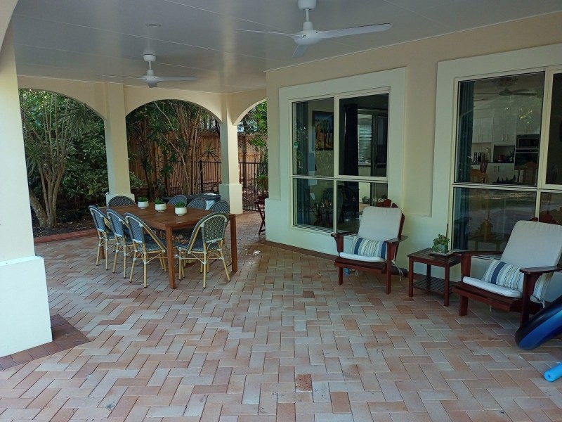 9 Whitehaven Court, Clifton Beach QLD 4879