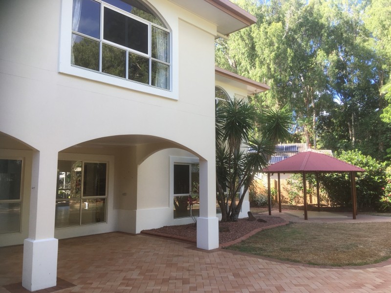 9 Whitehaven Court, Clifton Beach QLD 4879