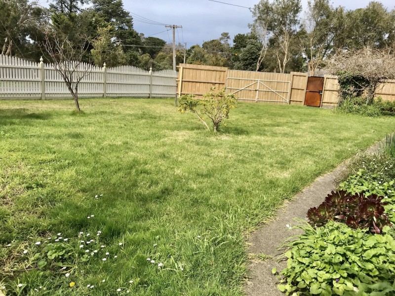 1/16 Mount Barron Street, Balnarring VIC 3926