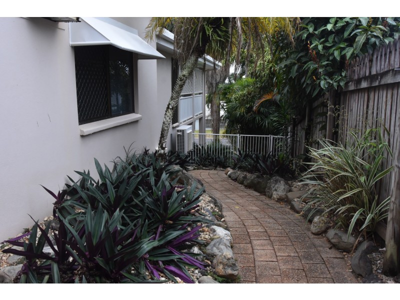 3 Bellbird St, Bayview Heights QLD 4868