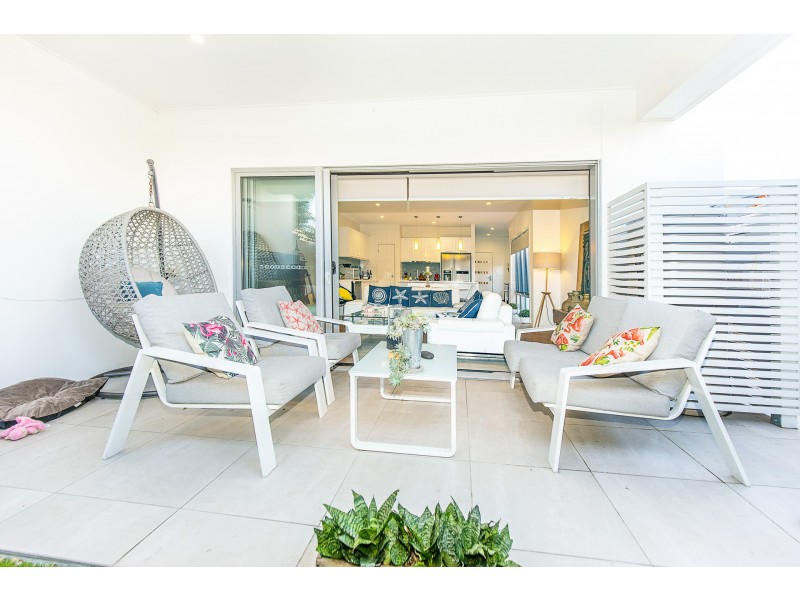 1/2248 Gold Coast Highway, Mermaid Beach QLD 4218