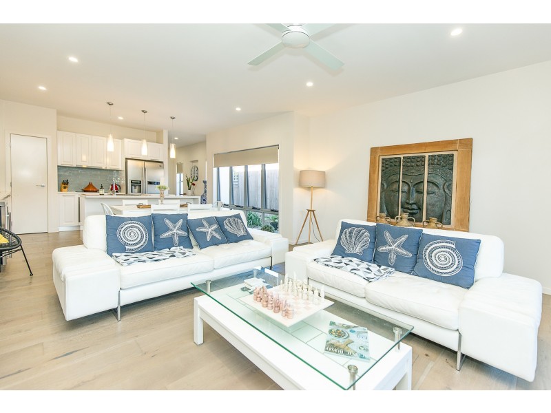 1/2248 Gold Coast Highway, Mermaid Beach QLD 4218