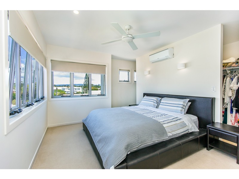 1/2248 Gold Coast Highway, Mermaid Beach QLD 4218