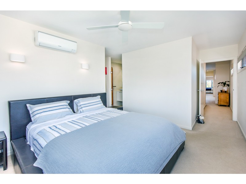 1/2248 Gold Coast Highway, Mermaid Beach QLD 4218