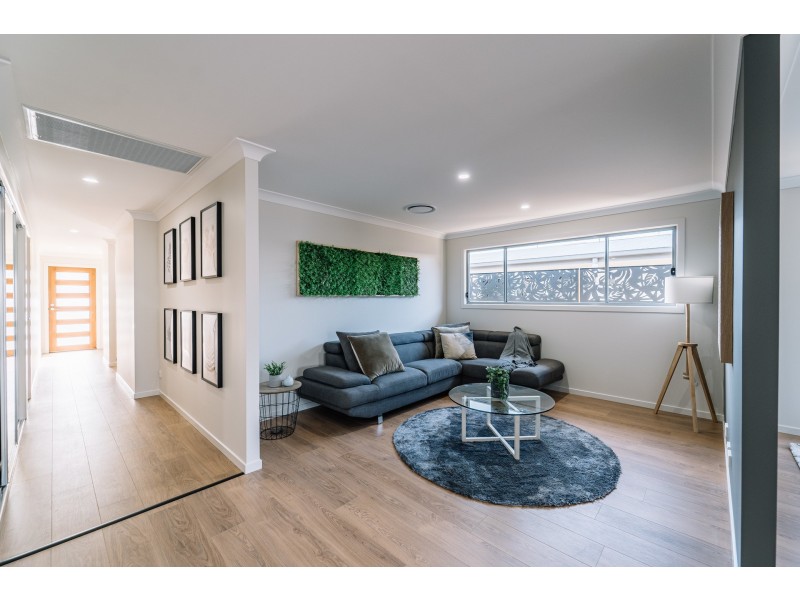 322 Waller Road, Park Ridge QLD 4125