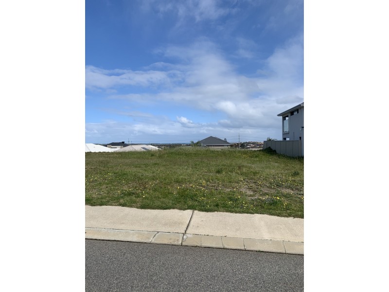 14 Panarea Crest, Yangebup WA 6164