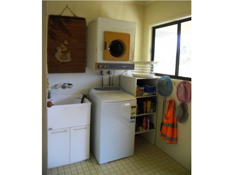 299 Drinan Rd, Drinan QLD 4671