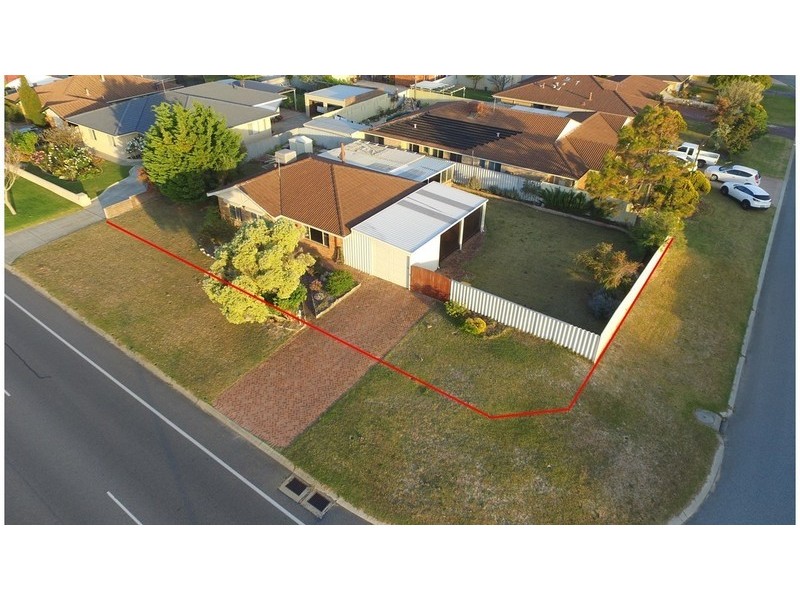 16 Rand Avenue, Waikiki WA 6169