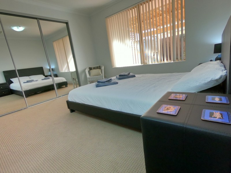 16 Rand Avenue, Waikiki WA 6169