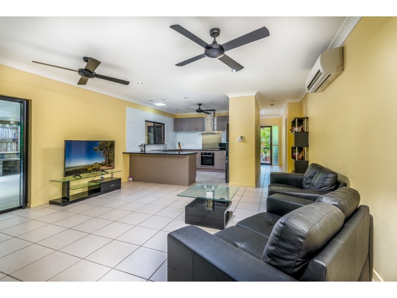 5 Helix Close, Clifton Beach QLD 4879