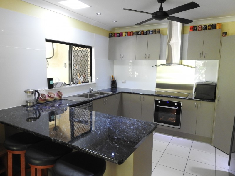 5 Helix Close, Clifton Beach QLD 4879