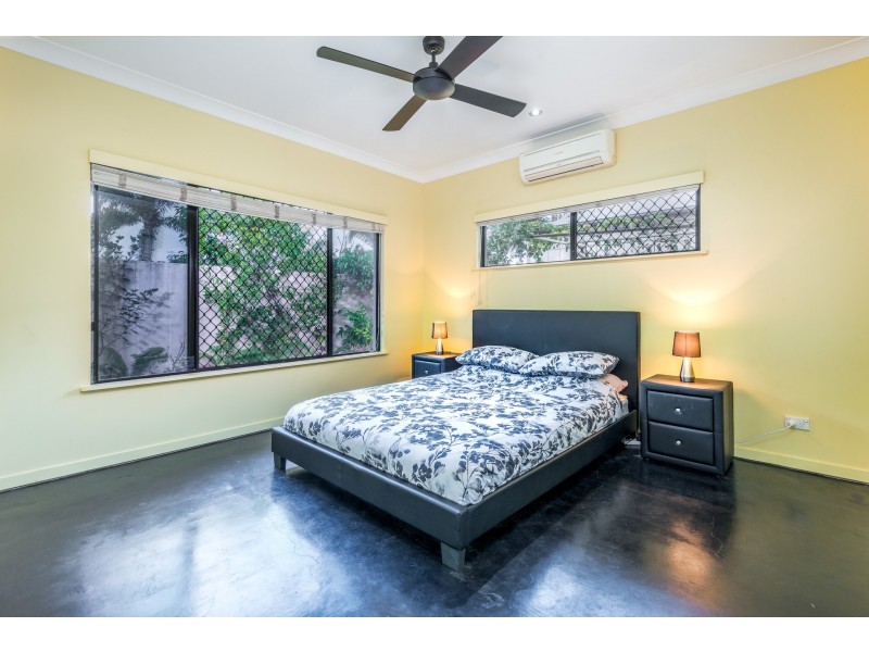 5 Helix Close, Clifton Beach QLD 4879