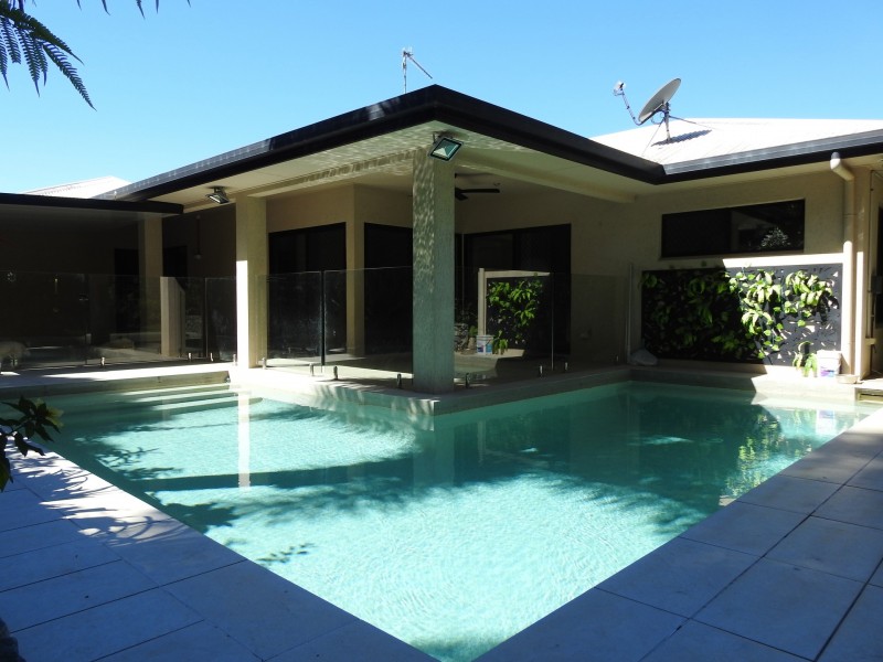 5 Helix Close, Clifton Beach QLD 4879