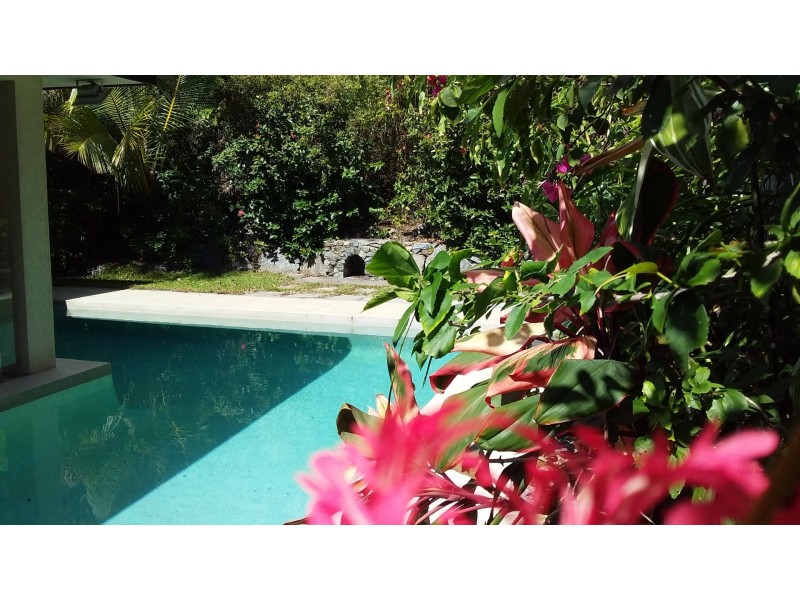 5 Helix Close, Clifton Beach QLD 4879