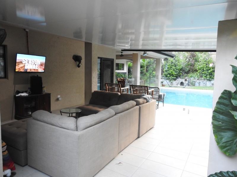 5 Helix Close, Clifton Beach QLD 4879