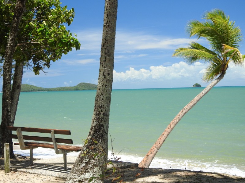 5 Helix Close, Clifton Beach QLD 4879