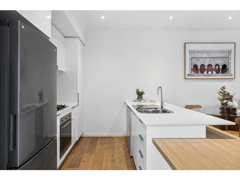 3/72 Nepean Hwy, Mentone VIC 3194