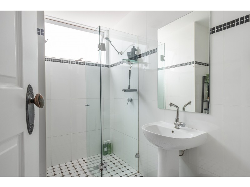 212 Bridge Road, Glebe NSW 2037