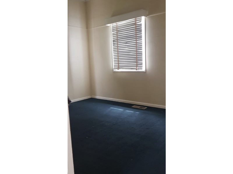 17 Reynolds Pde, Pascoe Vale South VIC 3044