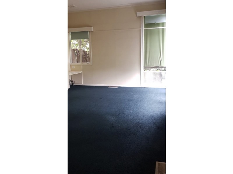 17 Reynolds Pde, Pascoe Vale South VIC 3044