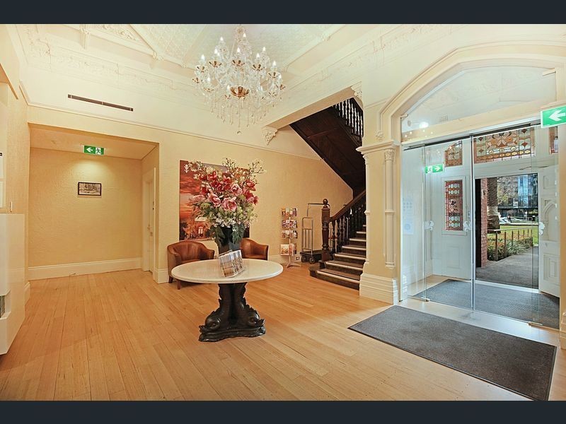 1120/572 St Kilda Road, Melbourne VIC 3004