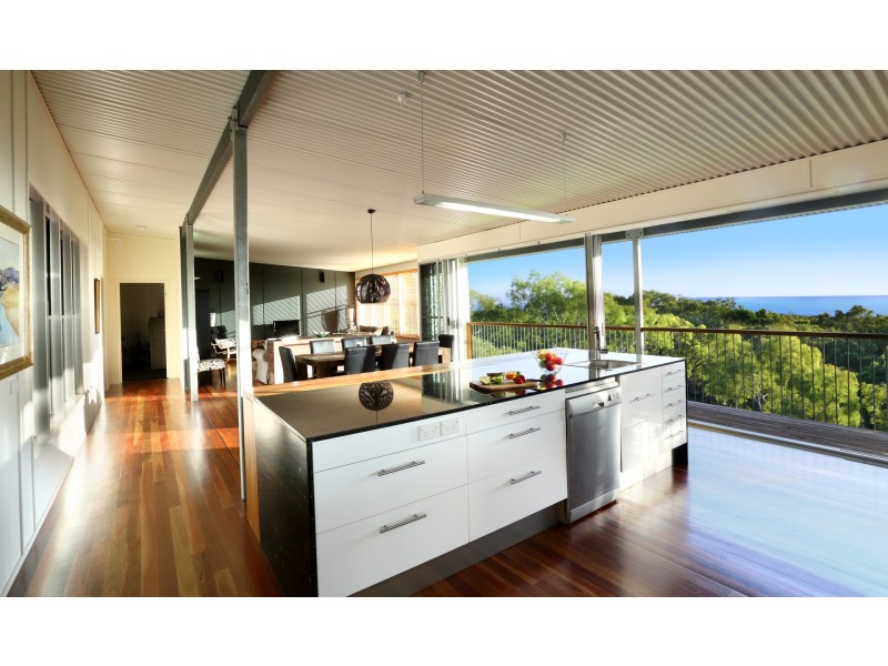 8 Eliza Avenue, Fraser Island QLD 4581